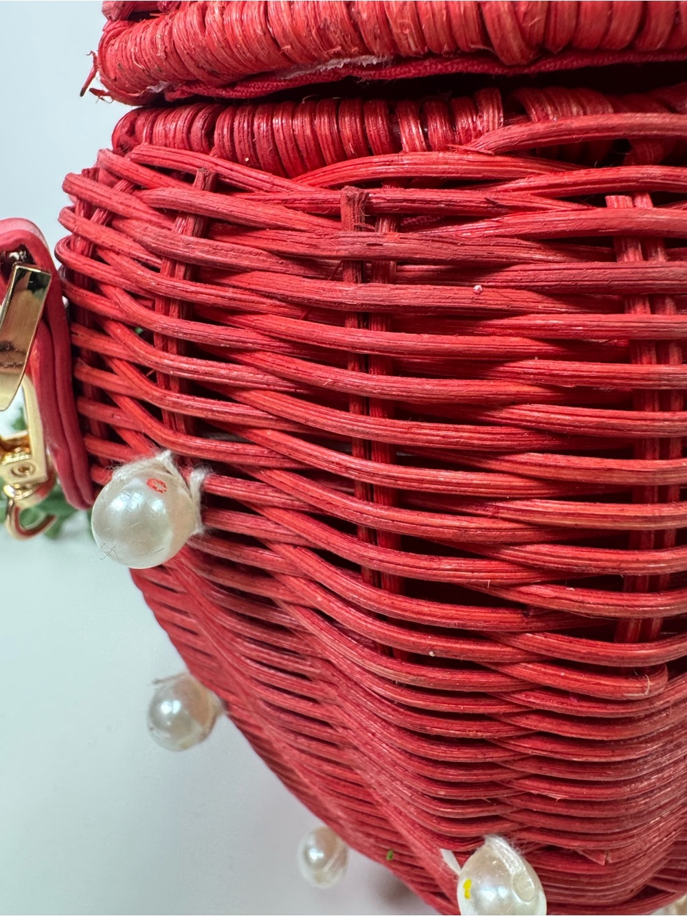 Kate Spade New York X Target Pearl Embellished Strawberry Wicker Basket Bag NWT - Picture 8 of 10